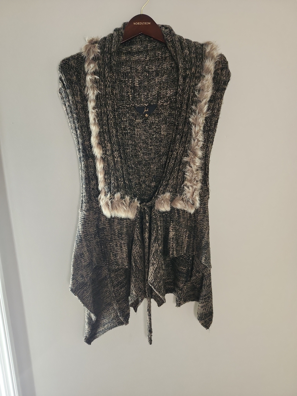 Jack By BB Dakota Marled Knit Sweater Vest Faux Fur Trim Asymetric Hem Tie Sz M